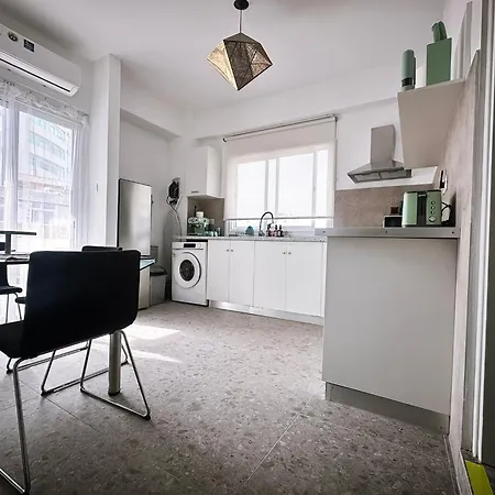 Center 1bdr Apartment