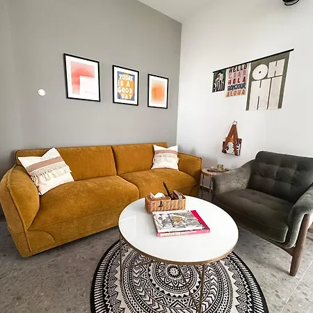 アパート Center 1bdr *